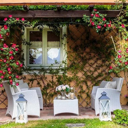 D'amico, Charming Indulgence Overlooking Town Centre *