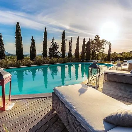 D'amico, Charming Indulgence Overlooking Town Centre * Lucques