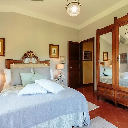 Villa D'amico, Charming Indulgence Overlooking Town Centre