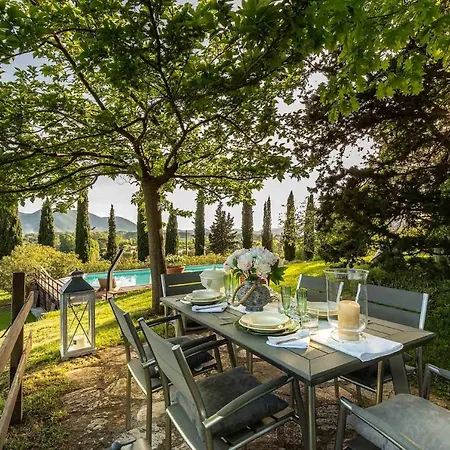 D'amico, Charming Indulgence Overlooking Town Centre Villa
