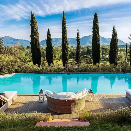D'amico, Charming Indulgence Overlooking Town Centre Lucques