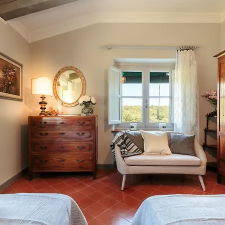 D'amico, Charming Indulgence Overlooking Town Centre * Lucques